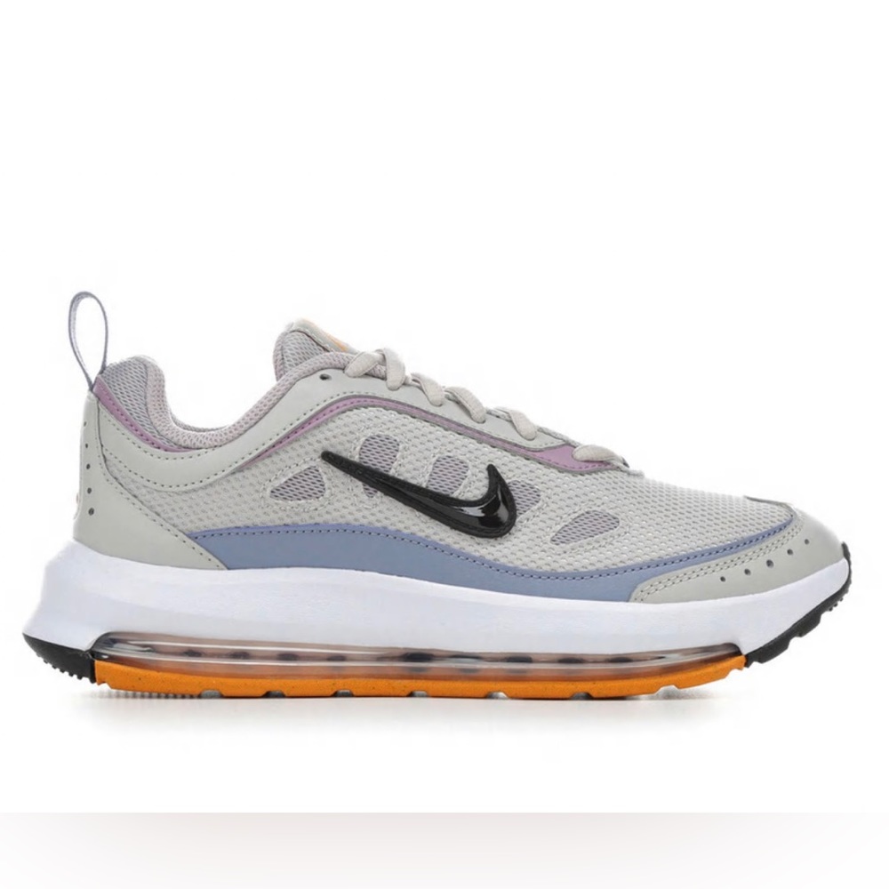 Nike Air Max AP Sneakers